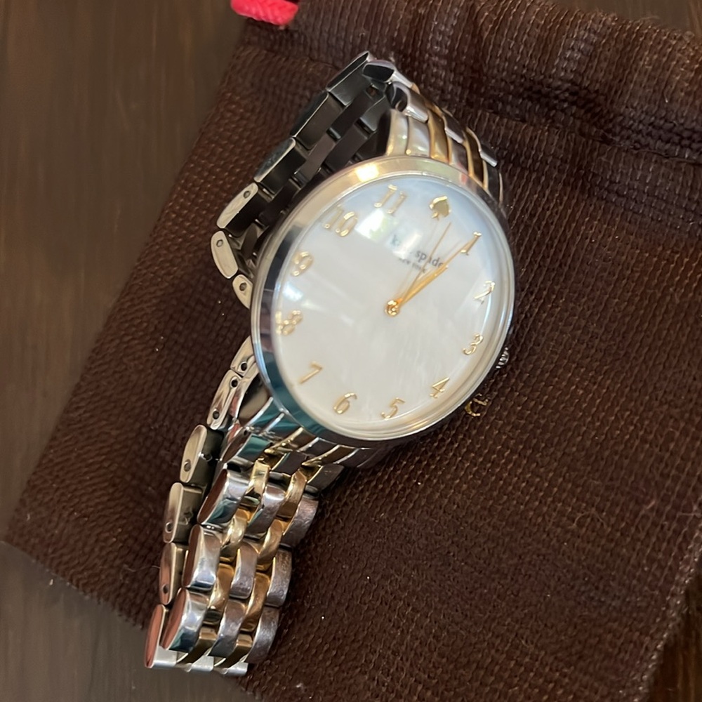 🌺Kate Spade Watch🌺 Gold & Silver - Picture 8 of 9